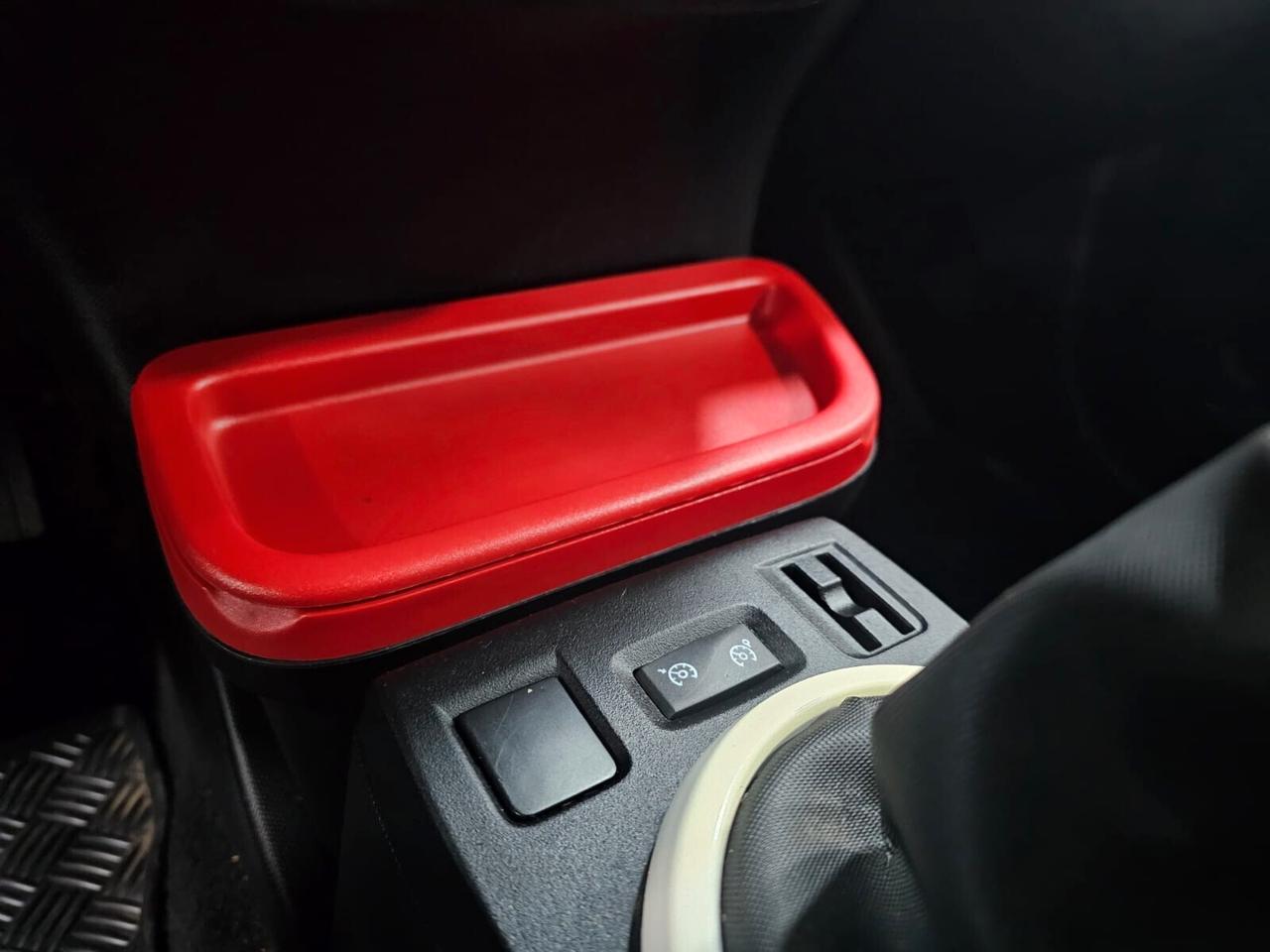 NUOVA RENAULT TWINGO ENERGY INTENS SCe 1.0 BENZ 65CV. GARANZIA UFFICIALE RENAULT. AUTO COME NUOVA.