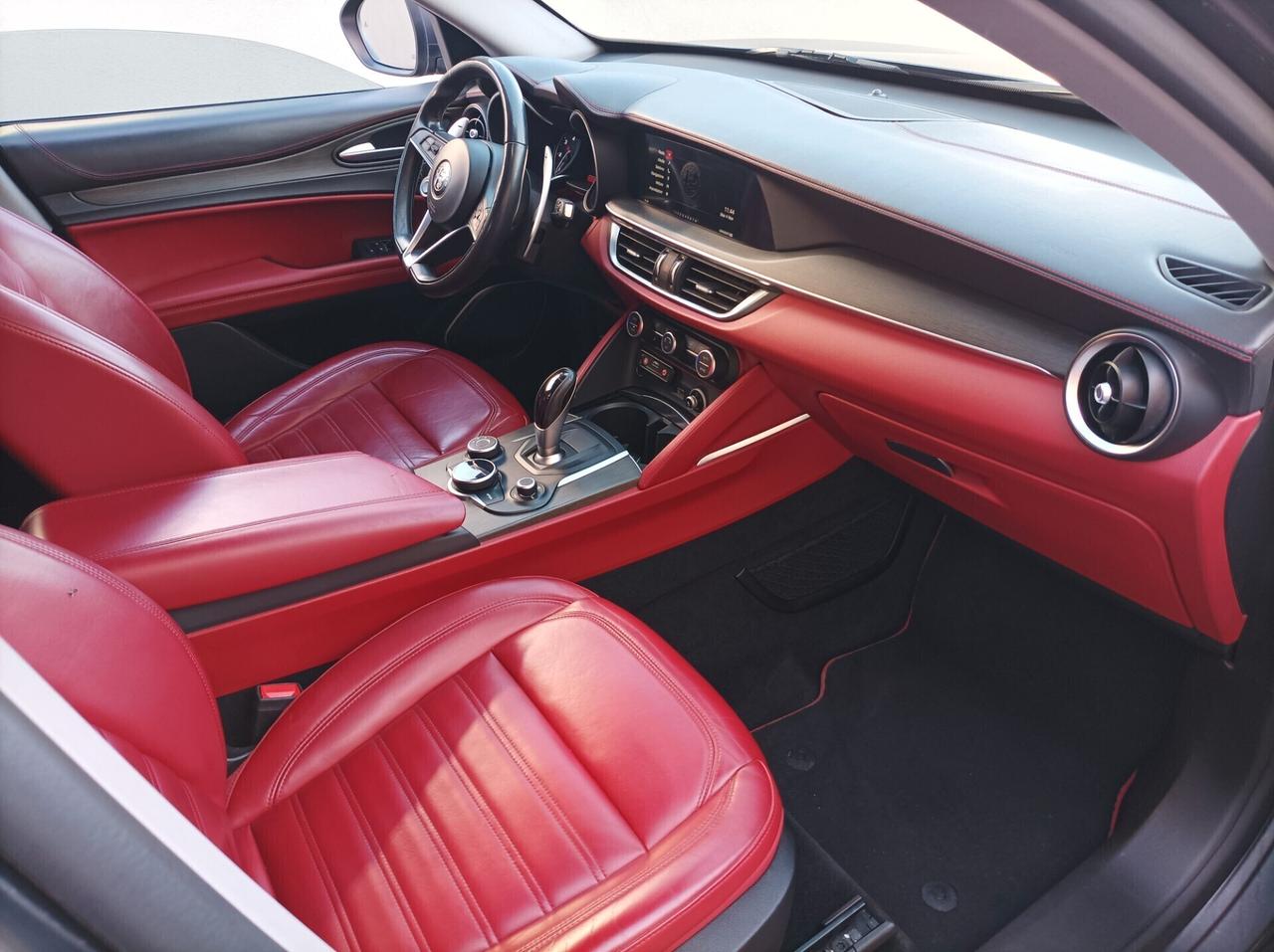 Alfa Romeo Stelvio 2.2 Turbodiesel 190 CV AT8 RWD Business