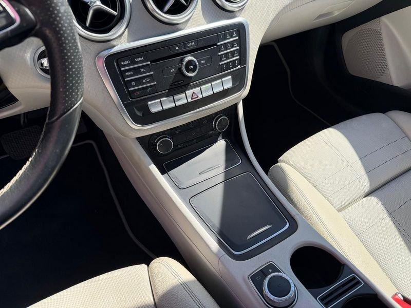 Mercedes-Benz Classe A 200 d Automatic Sport, RETROCAMERA