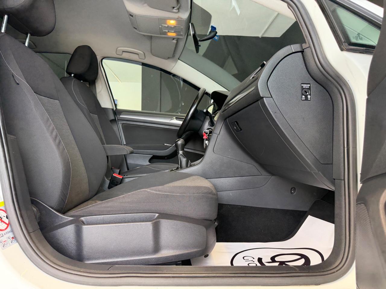 Volkswagen Golf 7 1.6 TDI 5p 90CV Kit GTI