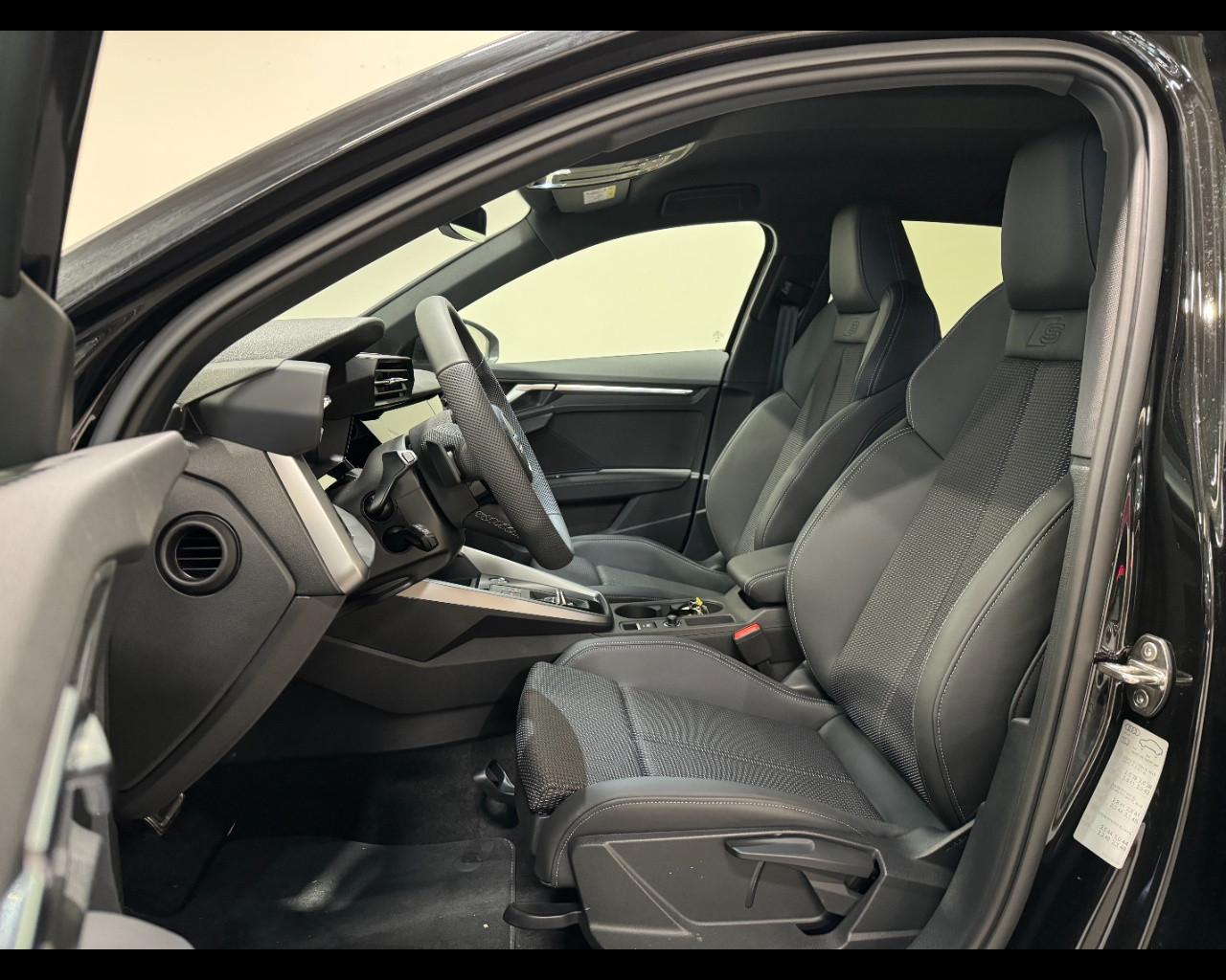 AUDI A3 SPORTBACK 45 TFSIe S-TRONIC S-LINE