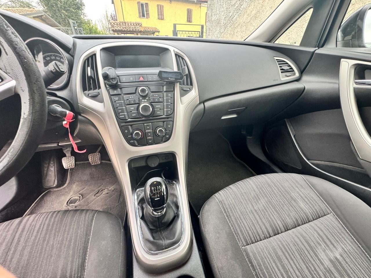 Opel Astra 1.4 100CV Edition