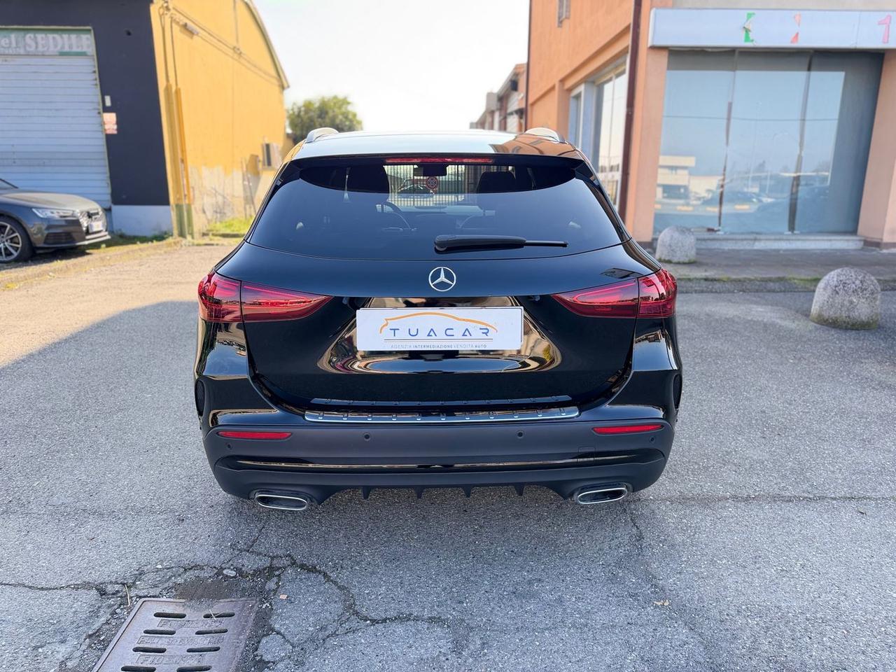 Mercedes-Benz GLA 200 AMG Line Premium GLA 2 #9504