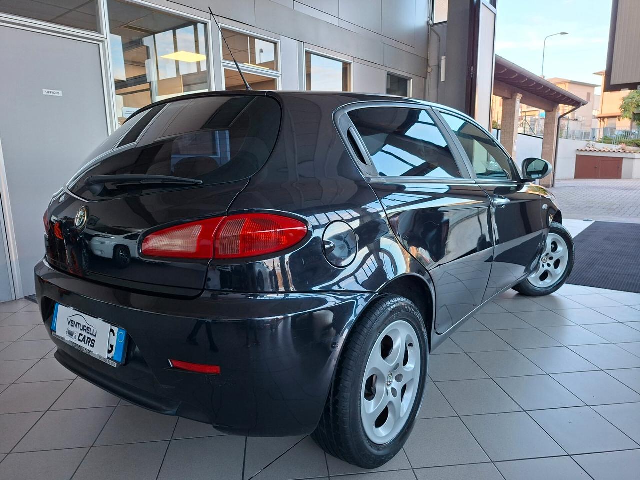 Alfa Romeo 147 1.9 JTD (120) 5 porte Moving