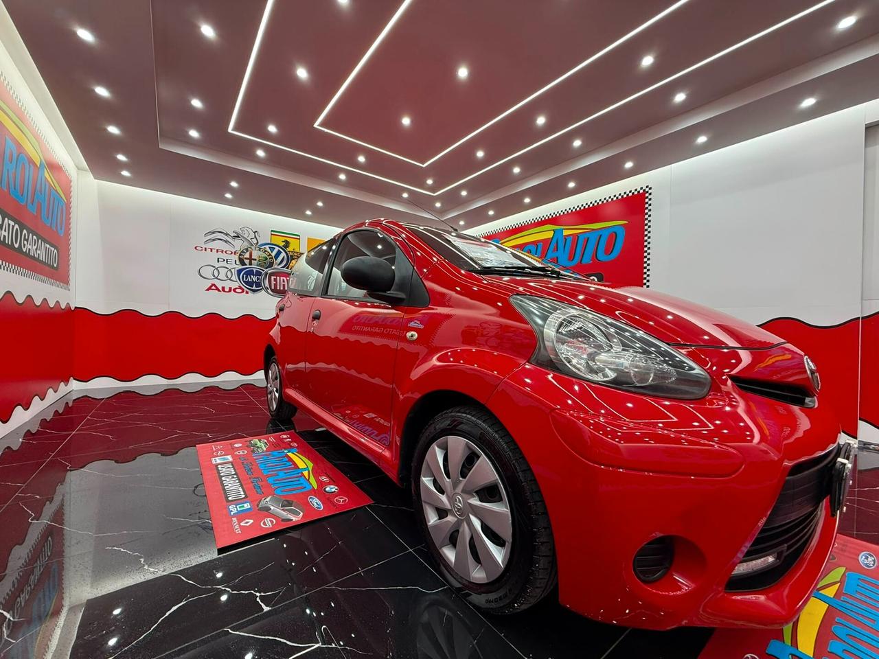 Toyota Aygo 1.0 68cv Connect - 2013