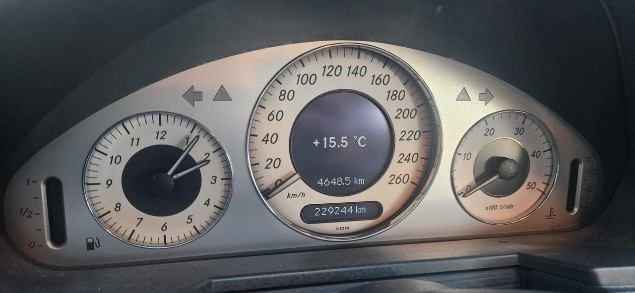 Mercedes-benz E 220 CDI cat Avantgarde