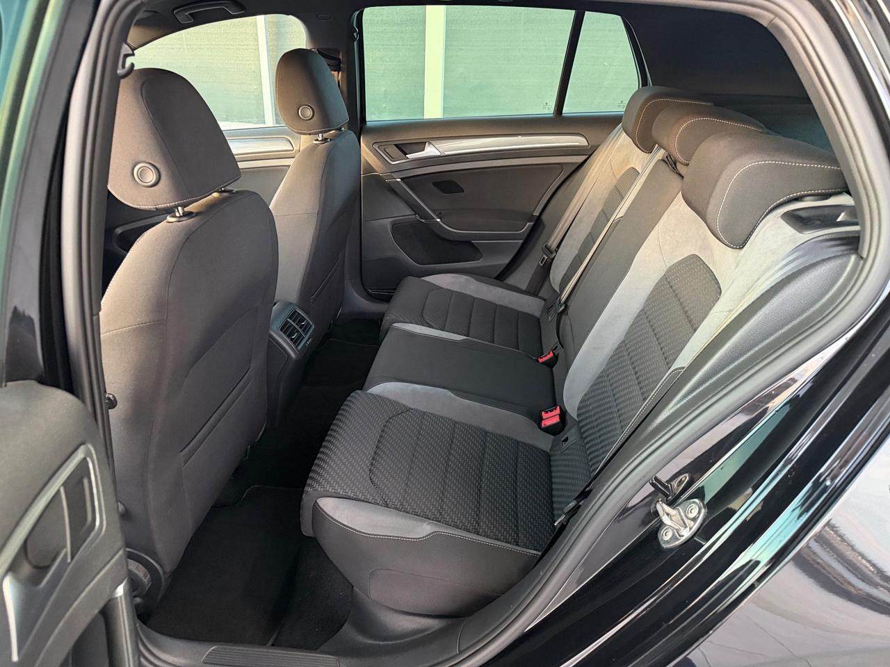 Volkswagen Golf 1.6 TDI 115 CV R-Line