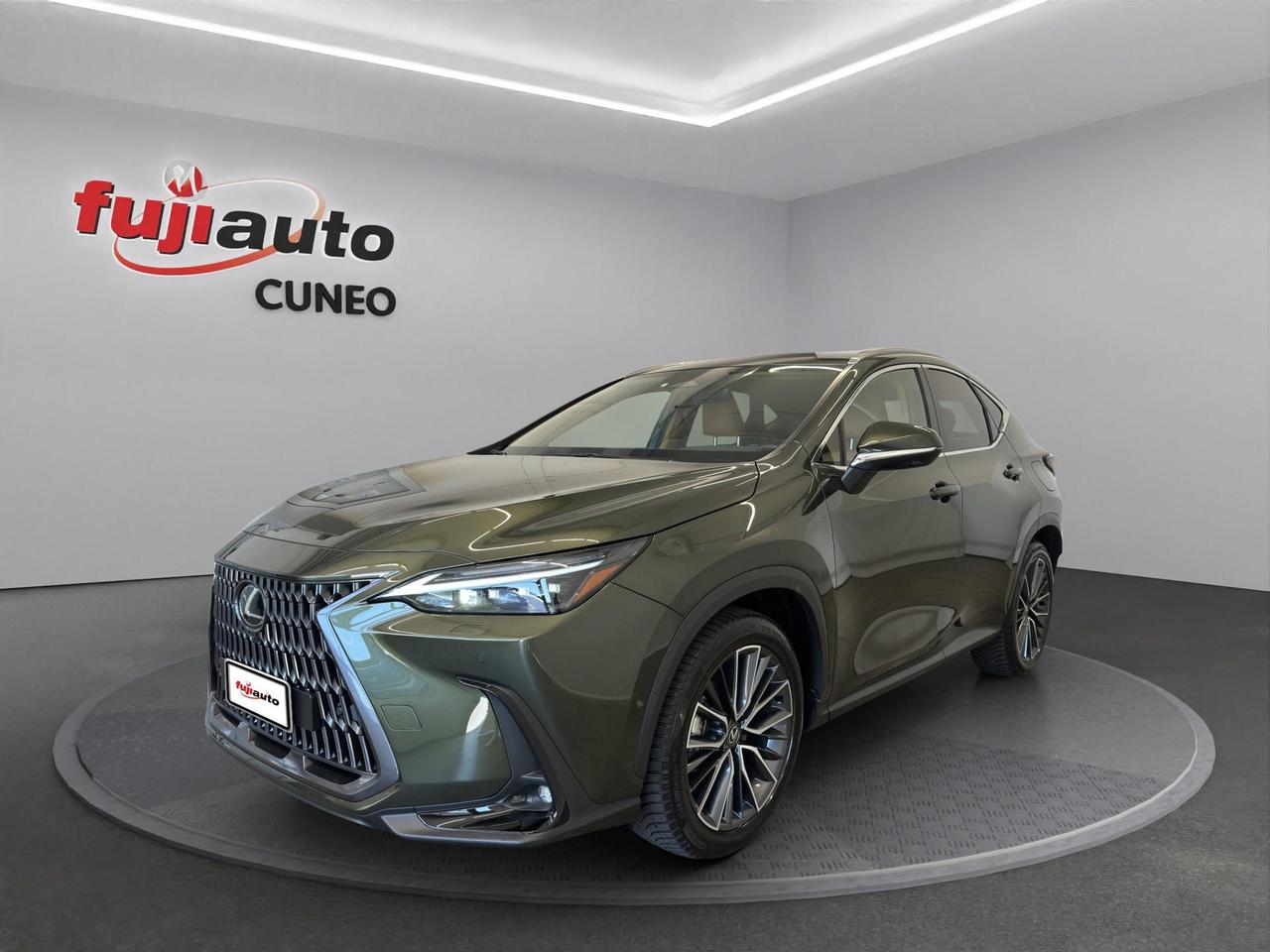 Lexus NX 350h 2.5 Luxury 4wd e-cvt