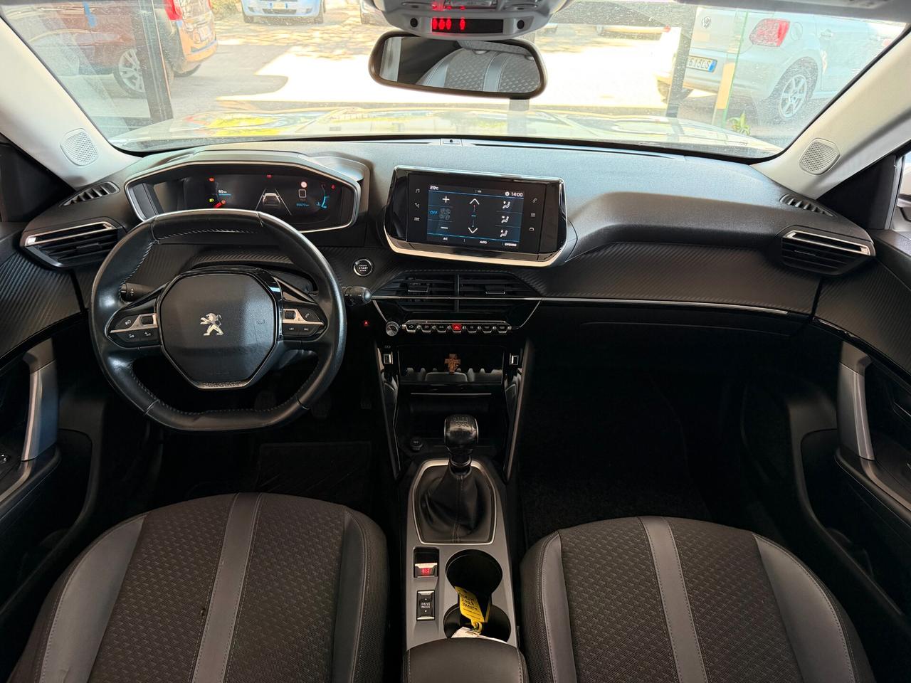 Peugeot 2008 PureTech 130 S&S Allure (96kw)