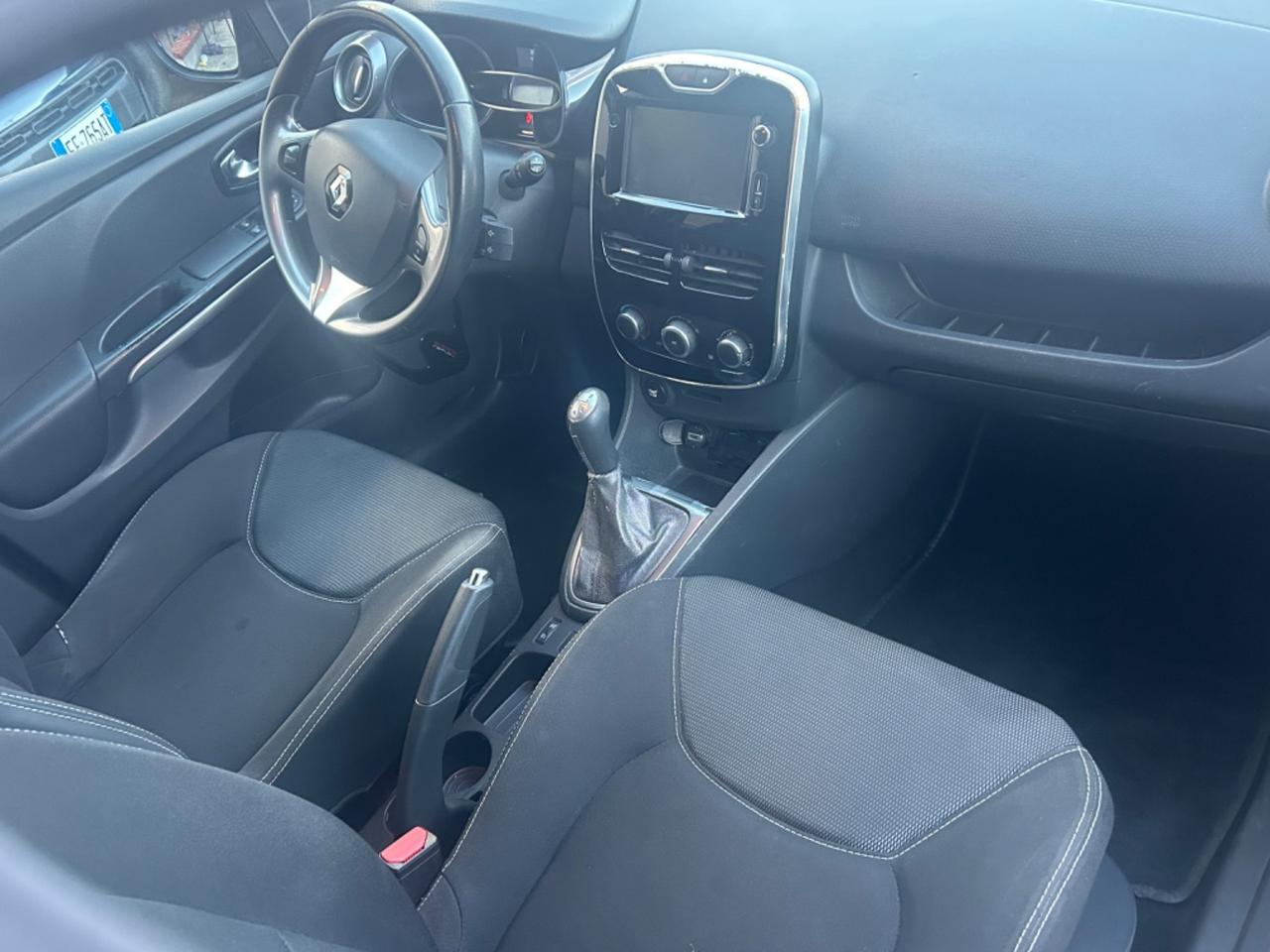 Renault Clio 1.2 modelllo COSTUME NATIONAL