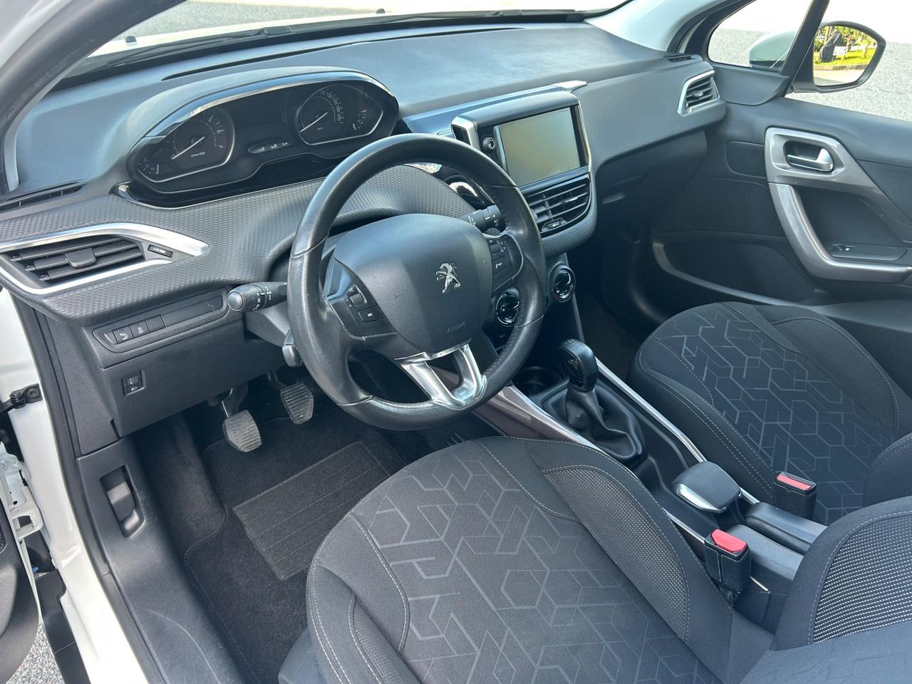 Peugeot 2008 PureTech 82 Allure *Neo patentati *