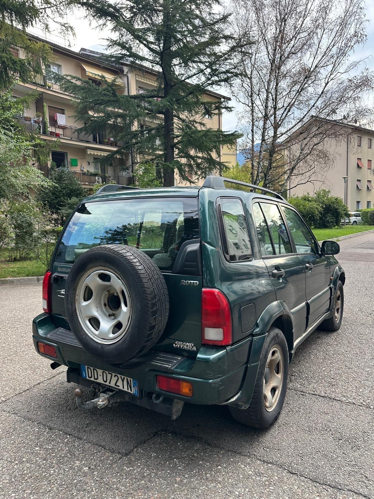 Suzuki Vitara 2.0 HDI 5 porte JLX NEOPATENTATI