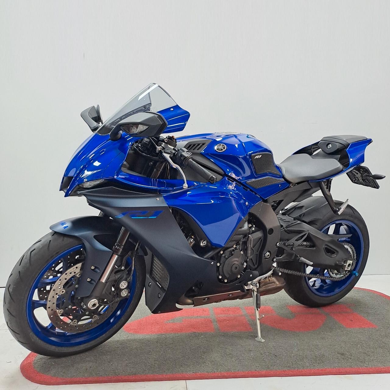 Yamaha YZF R1 *TUA DA 190 euro AL MESE