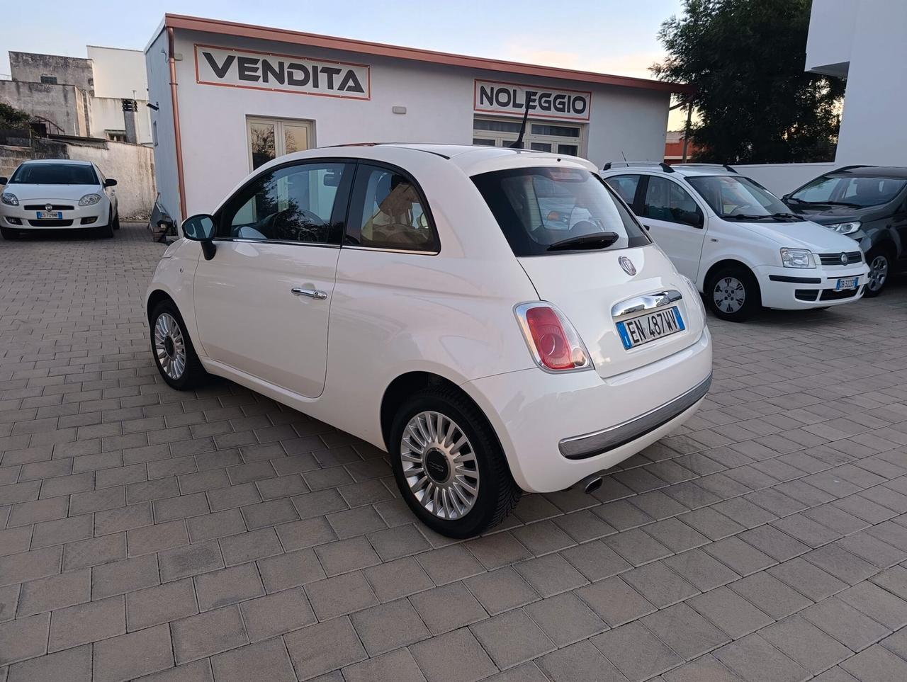 Fiat 500 1.2 Lounge - anno 2012
