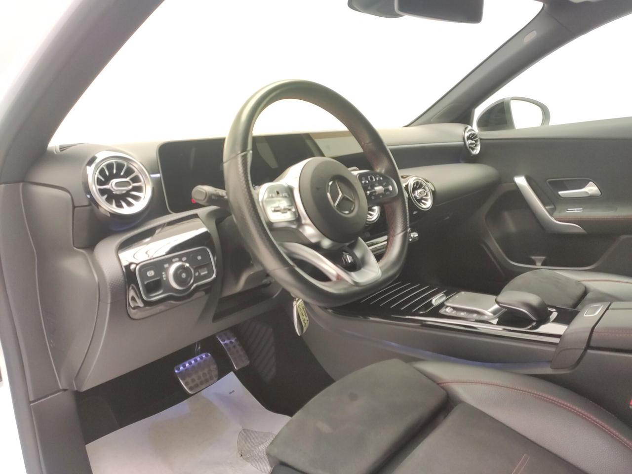 Mercedes-benz A 180 d Automatic Premium -AMG