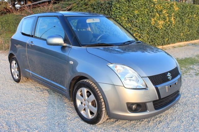 SUZUKI - Swift - 1.5 102cv 3p.