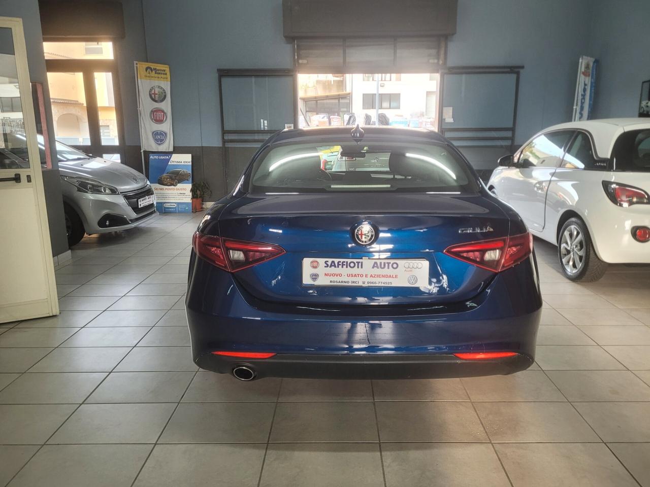 Alfa Romeo Giulia 2.2 Turbodiesel 150 CV Business Launch Edition