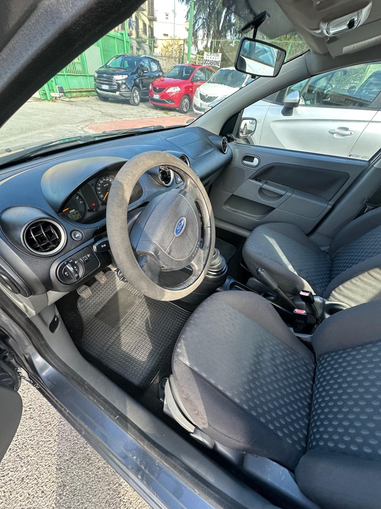 Ford Fiesta 1.2 16V 5p. Ghia