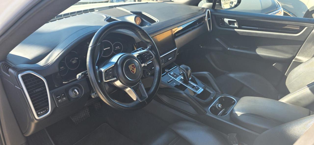 Porsche Cayenne Coupé 3.0 V6 TETTO