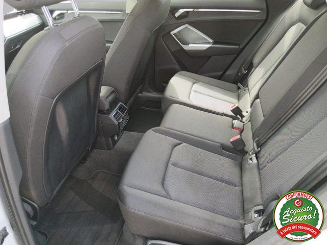 AUDI Q3 35 TDI Business Advanced