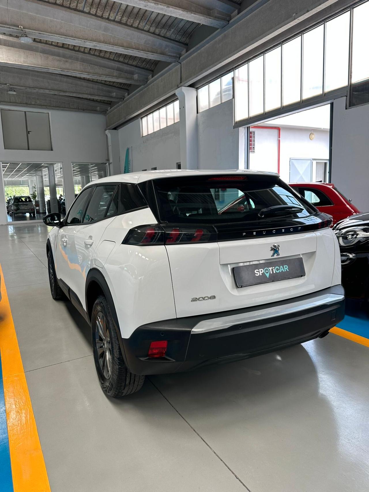 Peugeot 2008 1.2 PureTech 100 full optional