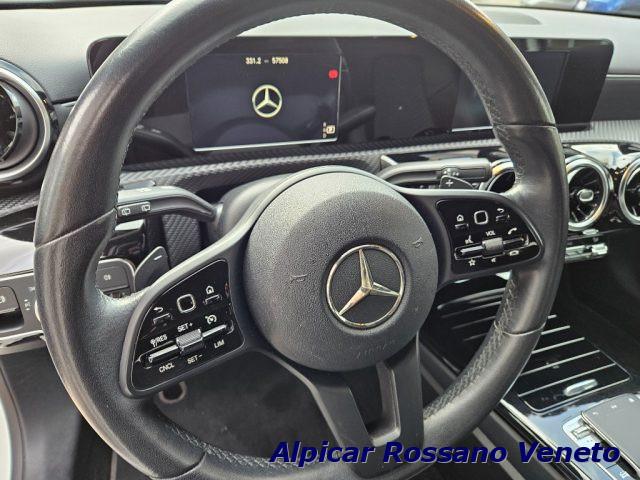 MERCEDES-BENZ A 180 d Automatic Premium