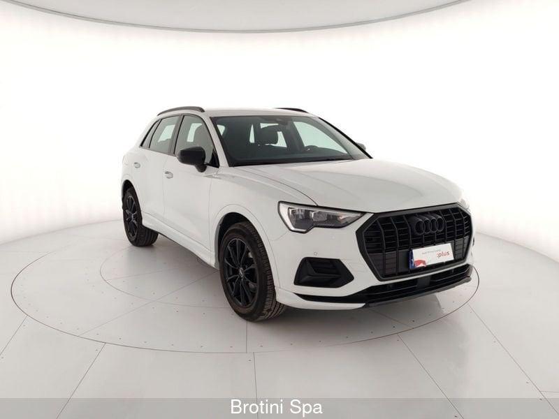 Audi Q3 35 TFSI Business Advanced
