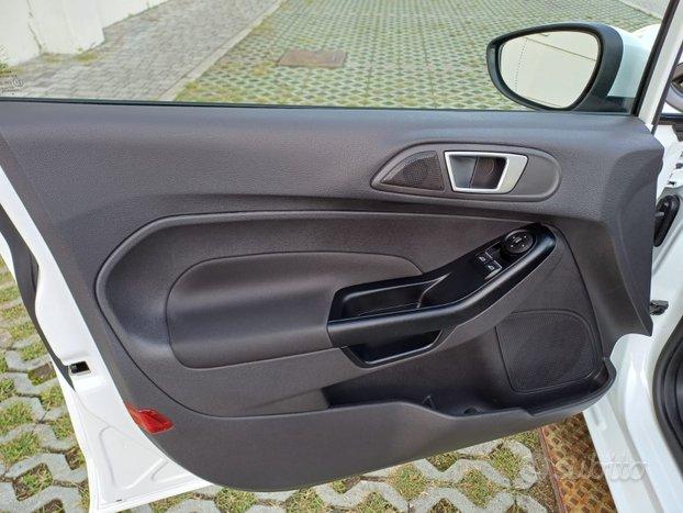 Ford Fiesta 1.2 Ikon 5 porte Business 60cv