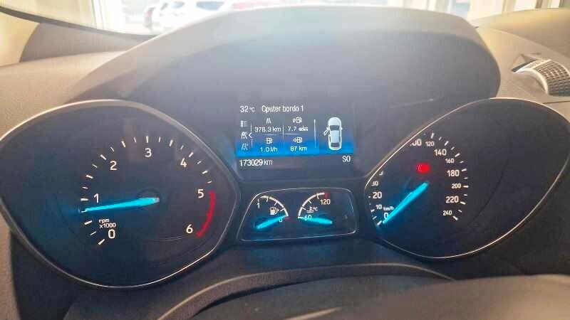 Ford Kuga 1.5 TDCI 120 CV S&S 2WD Titanium