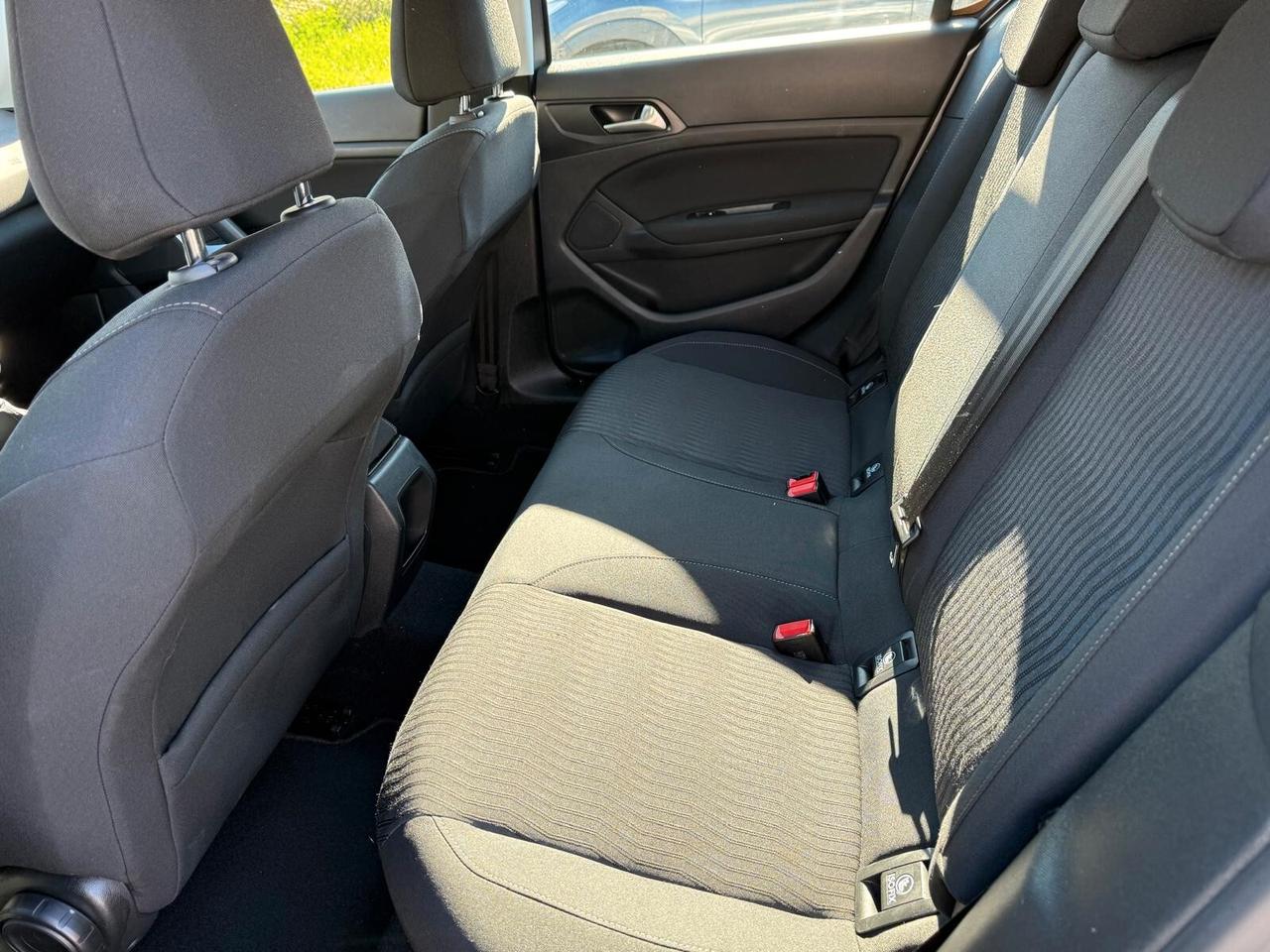 Peugeot 308 BlueHDi 120