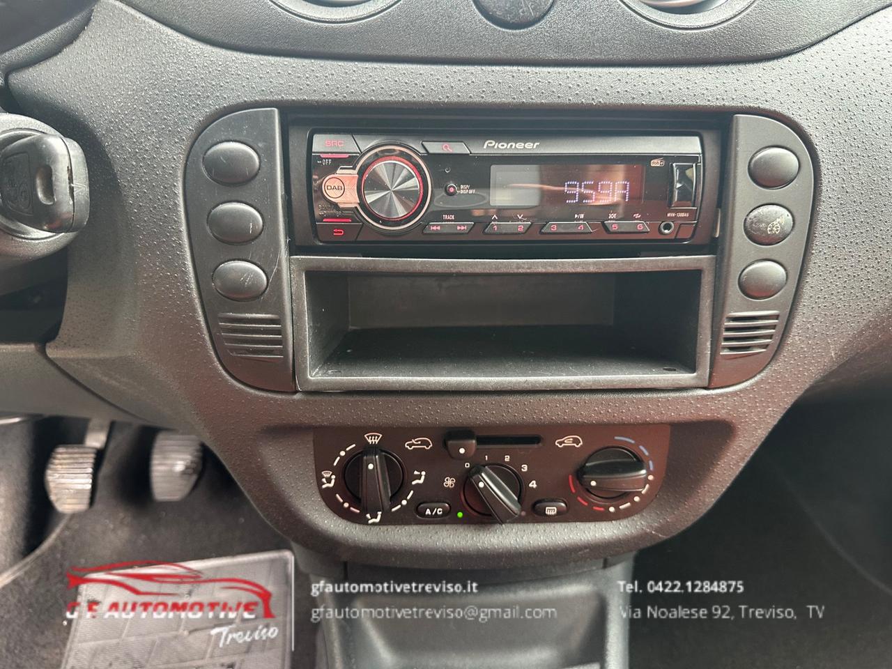 Citroen C2 1.1 Exclusive c/abs