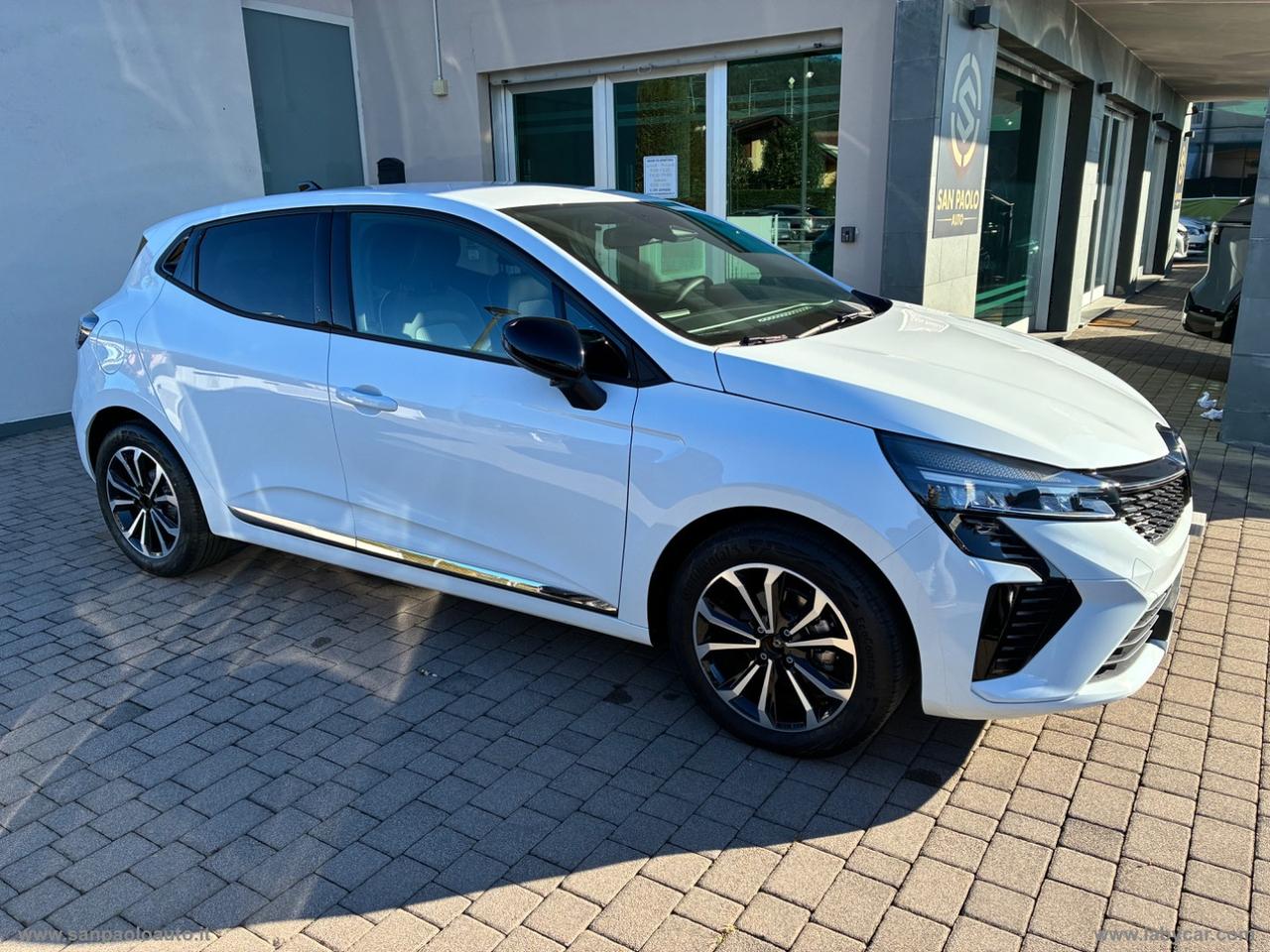 RENAULT Clio ECO-G 100 CV Techno