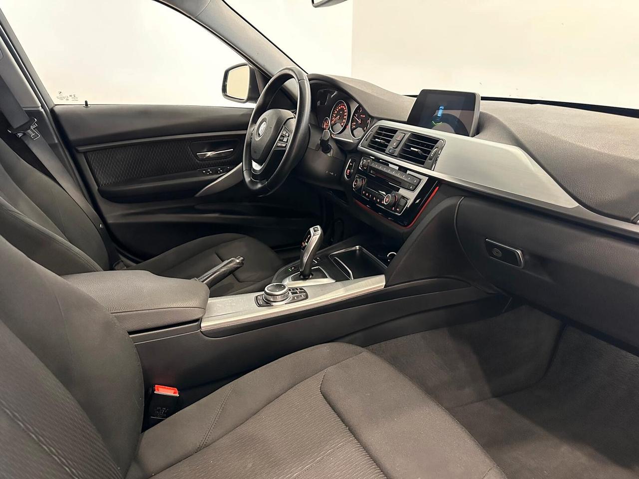 Bmw 318d Touring Business Advantage autom.