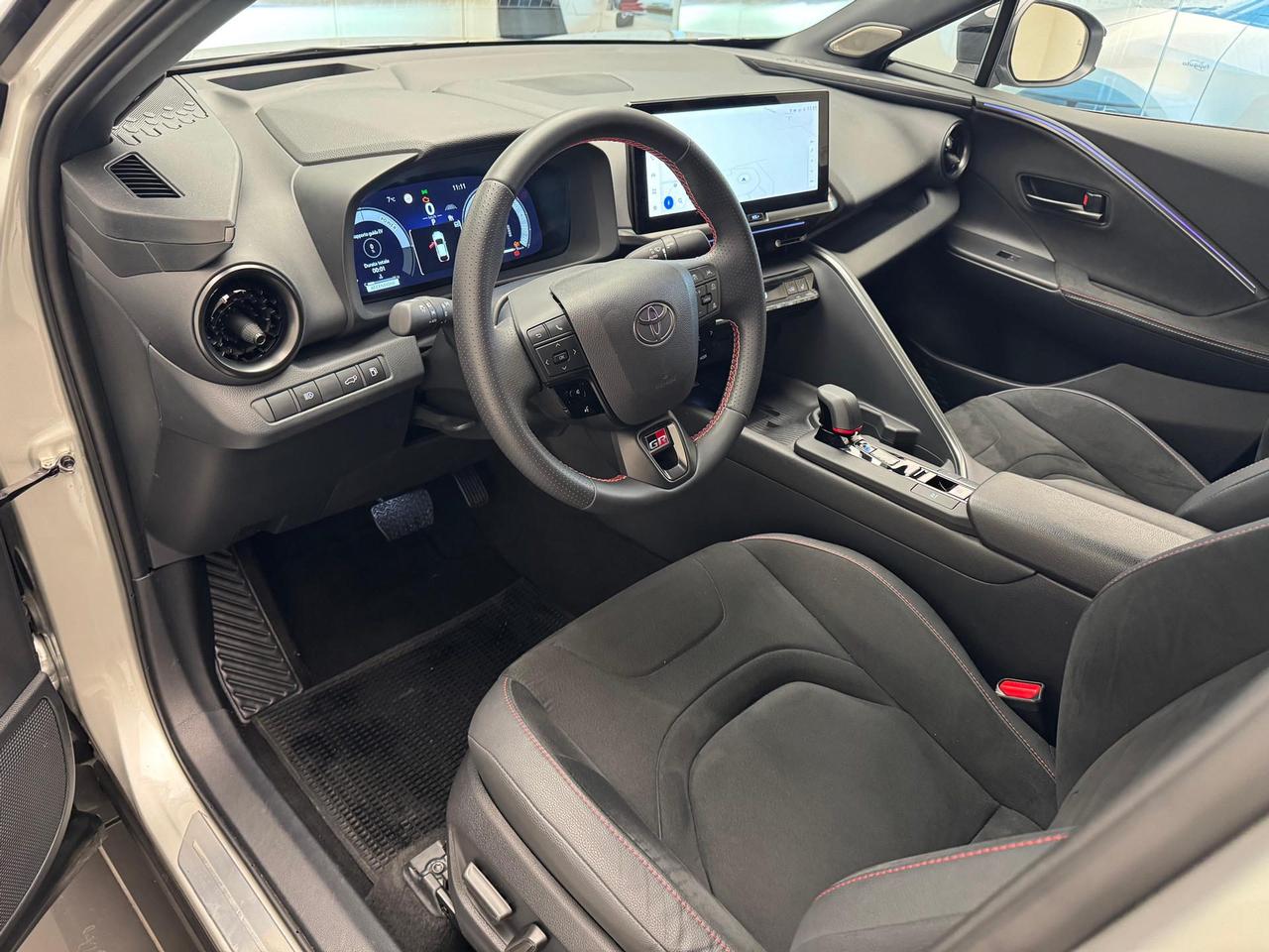 Toyota C-HR 2.0 hv GR Sport awd e-cvt