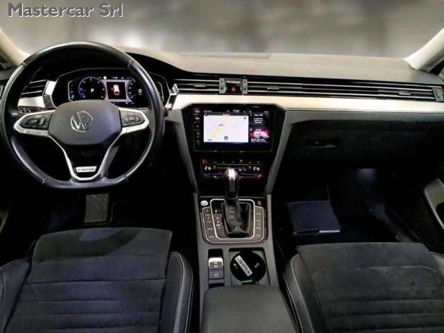 VOLKSWAGEN Passat Variant Passat Variant 2.0 tdi Executive 4motion 200cv dsg