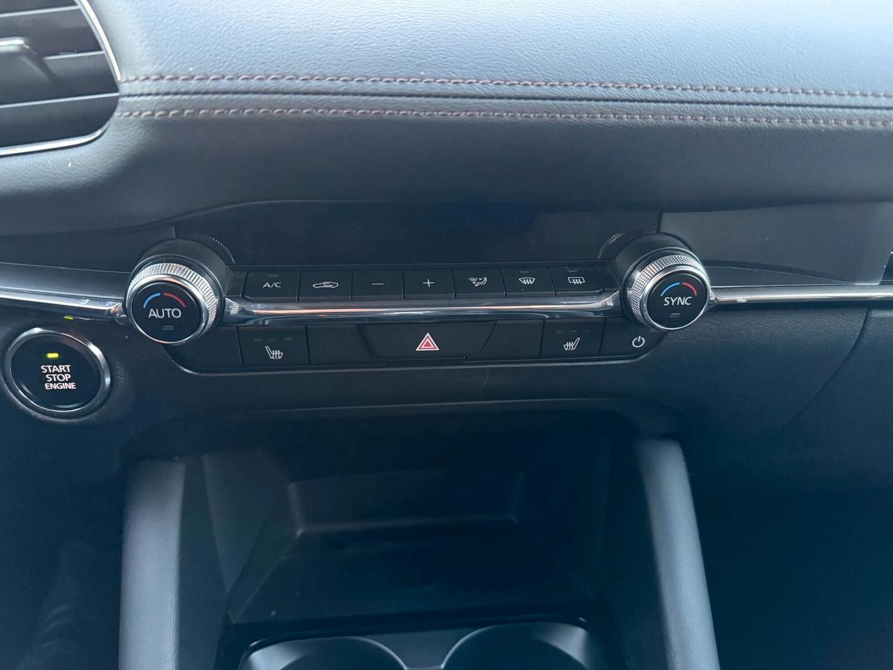 Mazda 3 Mazda3 e-Skyactiv-G M Hybrid Exclusive Line