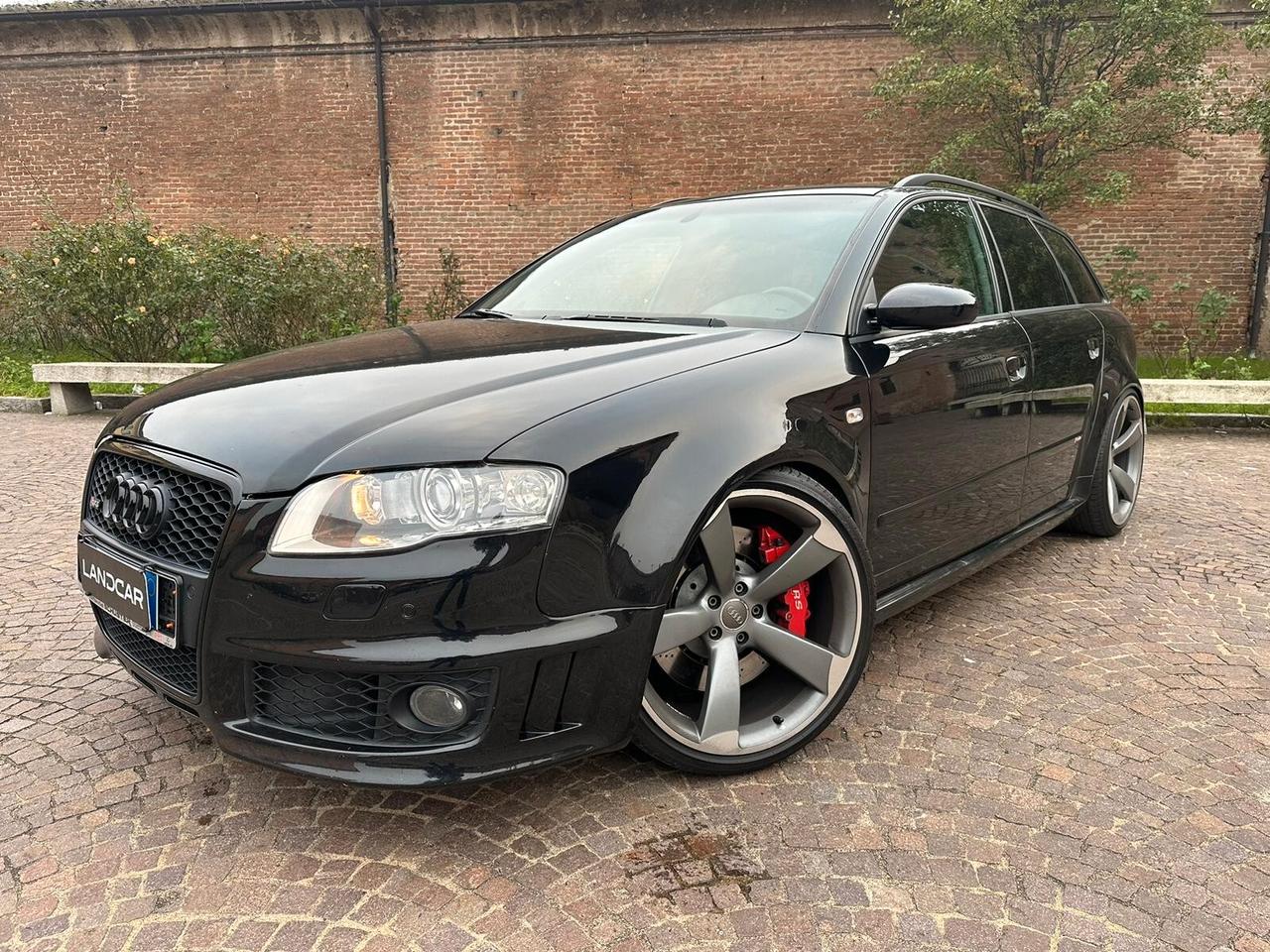 Audi A4 RS 4 4.2 V8 Avant quattro