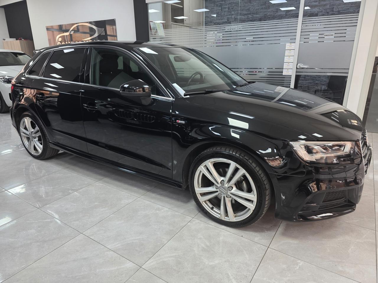 Audi A3 SPB 30 TDI S tronic line exterior admired
