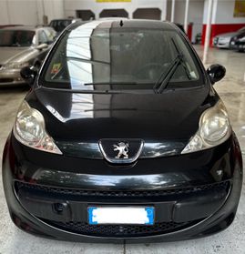 Peugeot 107 1.0 68CV 3p. Sweet Years 2Tronic