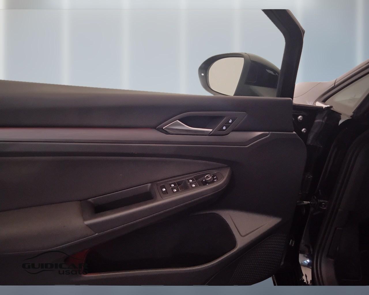 VOLKSWAGEN Golf VIII 2020 - Golf 1.5 tgi Style 130cv