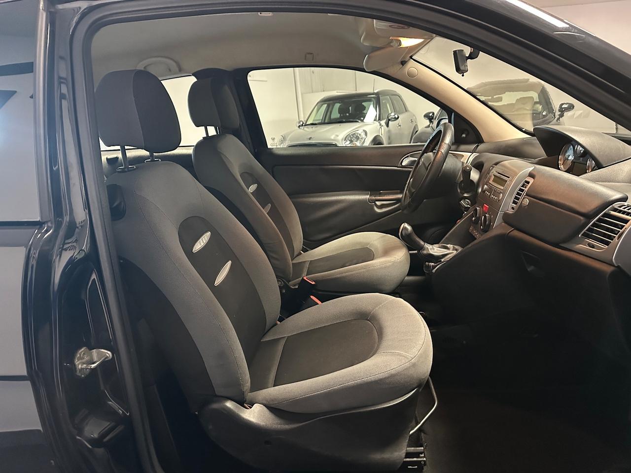 LANCIA YPSILON 1.3 MJT 75CV NEOPATENTATI