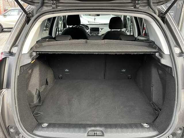 Peugeot 2008 BlueHDi 100 S&S Style