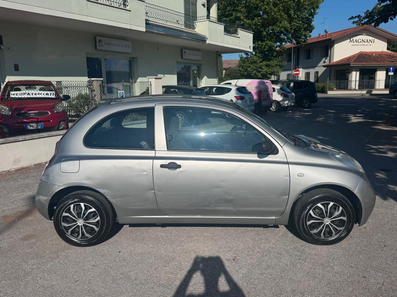 Nissan Micra 1.0 16V 3 porte Visia