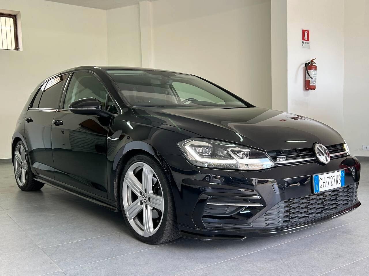 Volkswagen Golf 2.0 TDI DSG 5p. Sport R-LINE