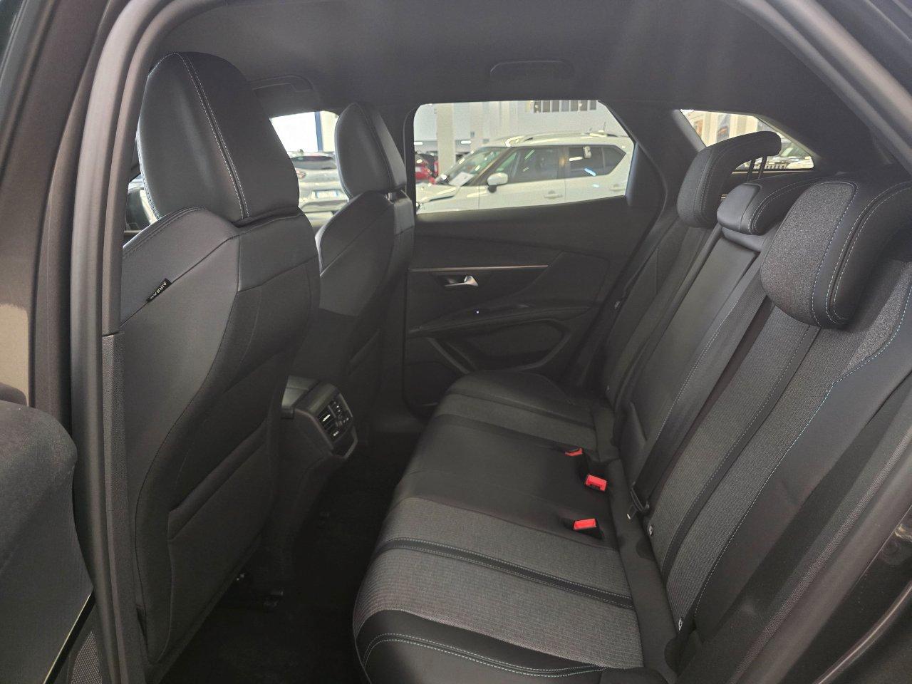 Peugeot 3008 PureTech Turbo 130 S&S Allure Pack