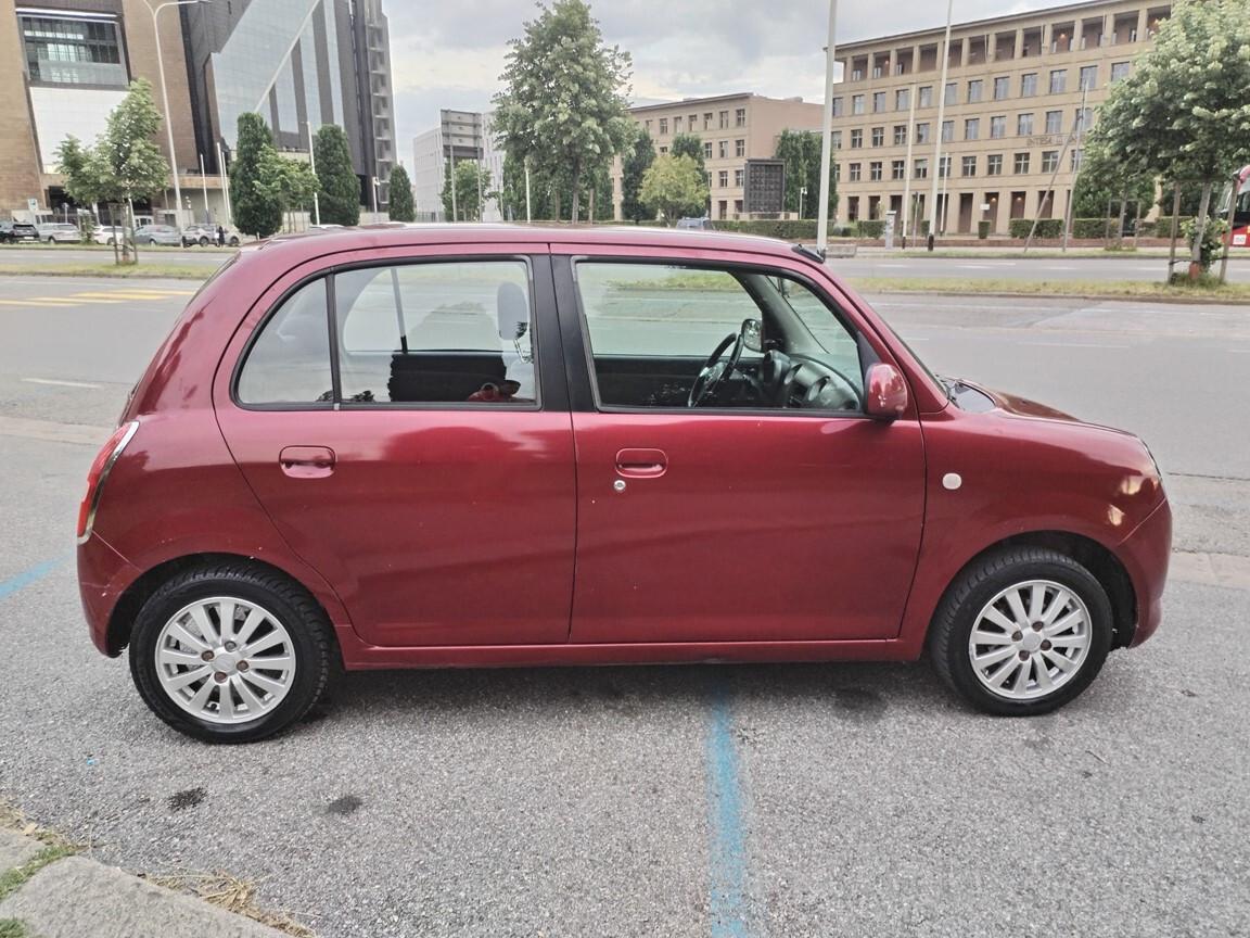 Daihatsu Trevis 1.0 AUTOMATICA MECCANICA YARIS 140000KM 12/2007