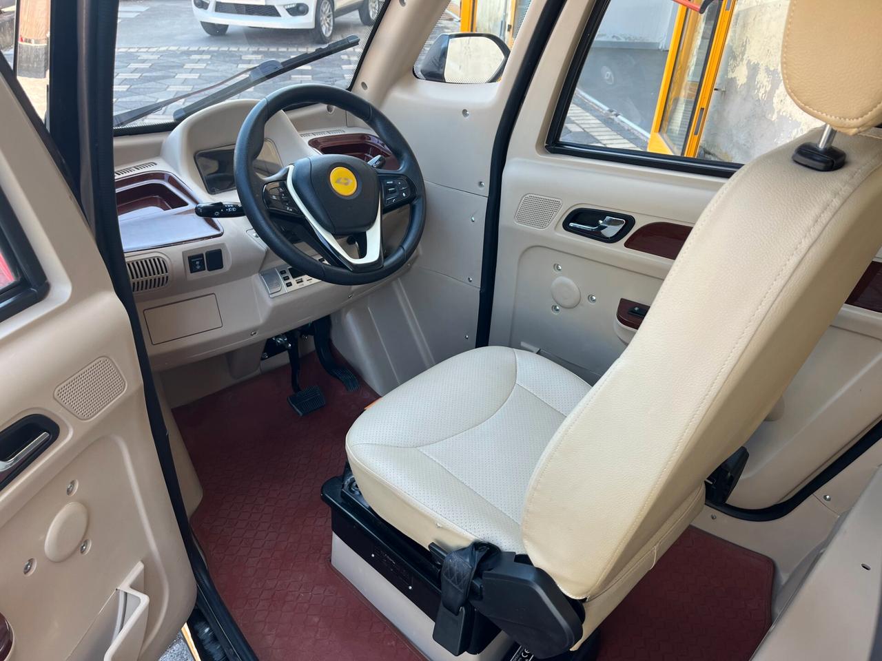 DELTA1 scooter cabinato anziani/disabili
