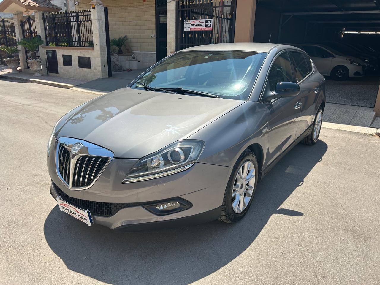 Lancia Delta 1.6 MJT DPF Gold