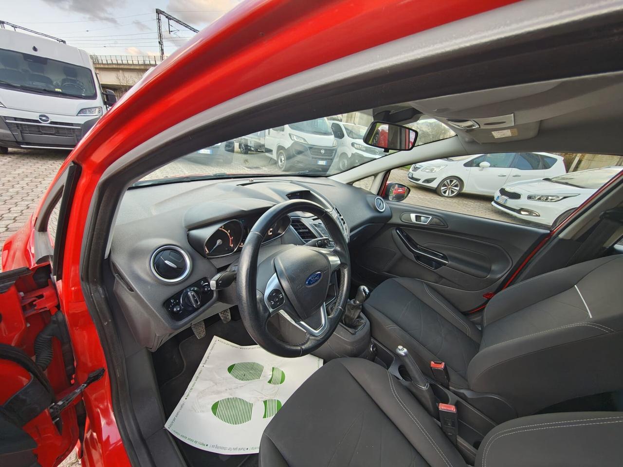 Ford Fiesta 1.2 60CV 5 porte Titanium