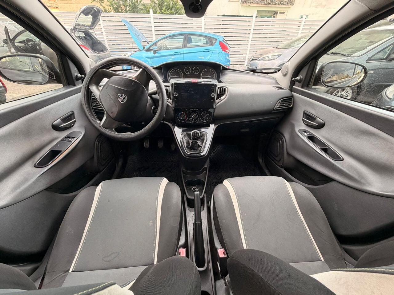 Lancia Ypsilon 1.3 MJT 16V 95 CV 5 porte S&S Elle